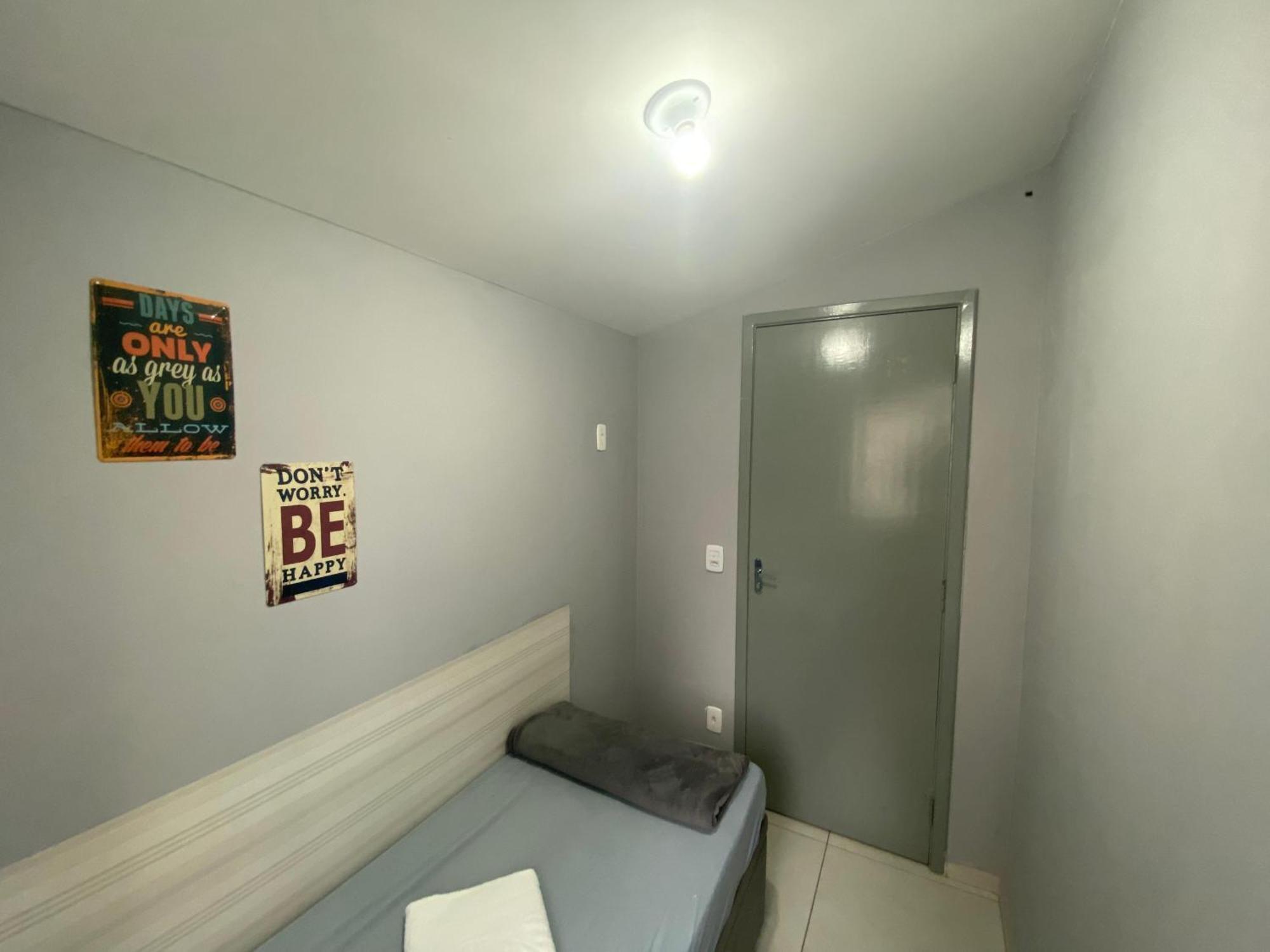 Albergue Homens Proximo Ao Aeroporto E Metro *